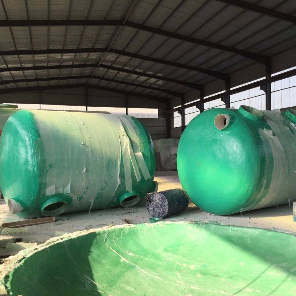 环保利器 霈凯清运化粪池与玻璃钢新型污水储水罐的优势解析